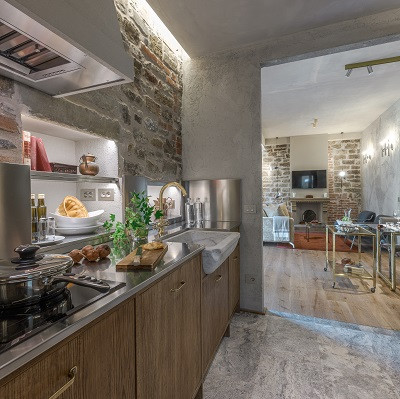 Beautiful 2-bed tower house in central Florence